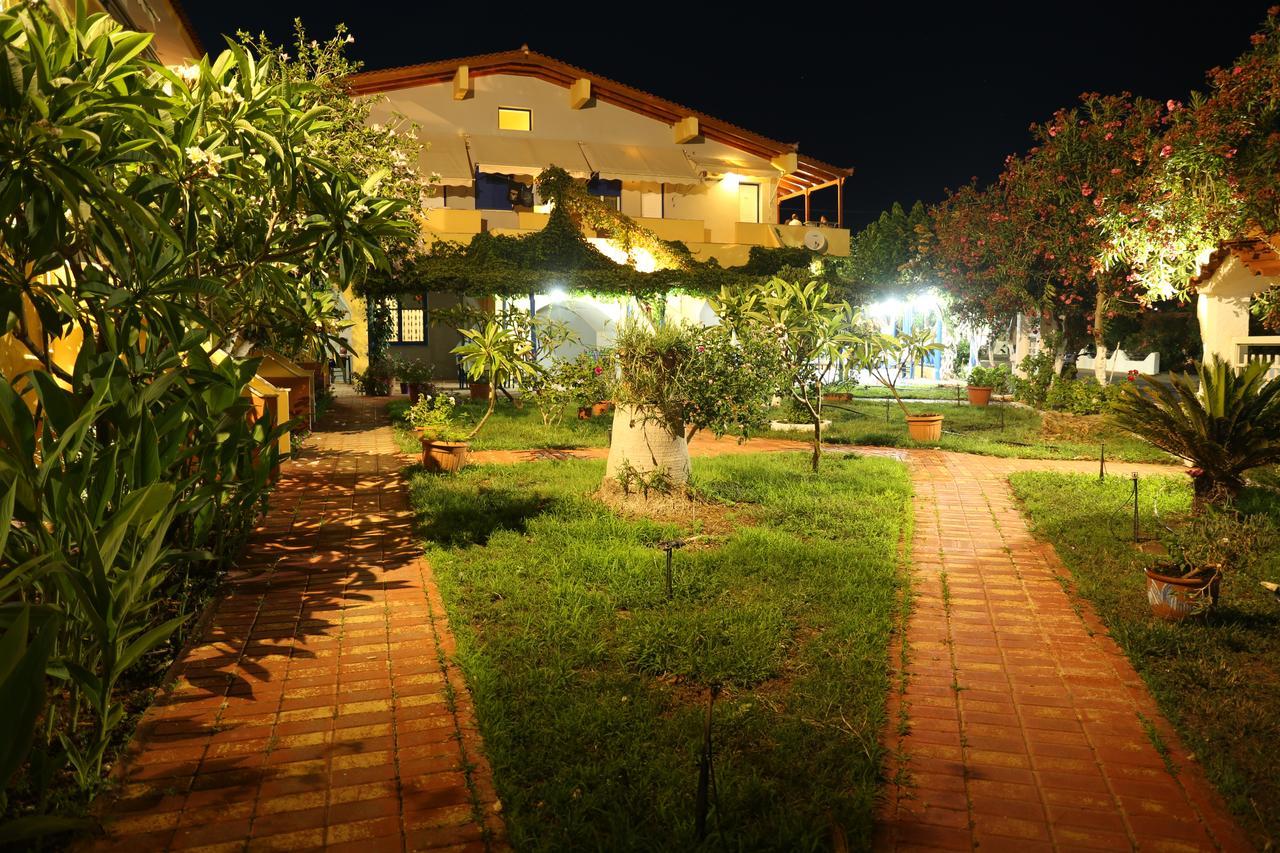 Hotel Vias Neápolis Exterior foto